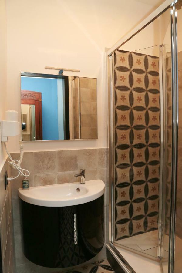 Jeans Luxury House Apartment Genoa Bagian luar foto